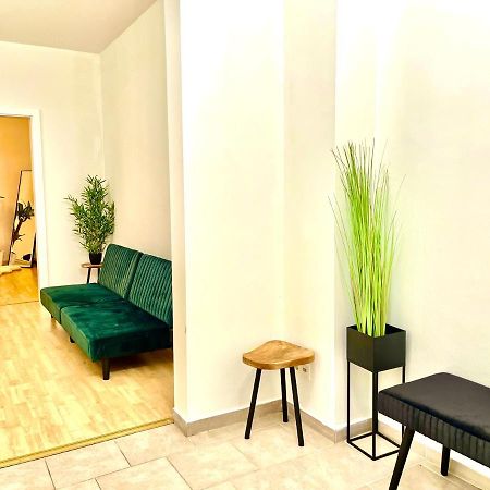 Comfy & Warm City Apartment - Self Check-In Грац Екстериор снимка