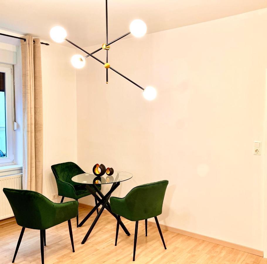 Comfy & Warm City Apartment - Self Check-In Грац Екстериор снимка